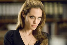 Fox (Angelina Jolie)
