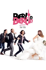 Trickfilmproduzentin Lolle (Felicitas Woll, re.), Dana (Janina Uhse), Hart (Matthias Klimsa) und Sven (Jan Sosniok, li.).