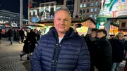 Moderator Axel Bulthaupt auf dem Leipziger Weihnachtsmarkt.