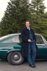 DCI Adam Dalgliesh (Bertie Carvel)