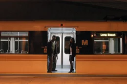 Taxifahrer Max (Jamie Foxx) flieht mit der Staatsanw&auml;ltin Annie (Jada Pinkett Smith) in einer U-Bahn vor dem gef&auml;hrlichen Killer.