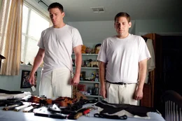 Schmidt (Jonah Hill, r.), Jenko (Channing Tatum, l.)