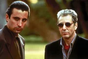 Selbstlos steht Vincent (Andy Garcia, l.) seinem Onkel Michael (Al Pacino, r.) in jeder Lebenslage zur Seite ...