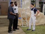 (v.l.n.r.) Marty Butler (Marcel Spears); Malcolm Butler (Sheaun McKinney); Dave Johnson (Max Greenfield)