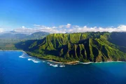 Luftaufnahme der spektakulären Na Pali Küste, Insel Kauai - Hawaii. Luftaufnahme der spektakulären Na Pali Küste, Insel Kauai - Hawaii.