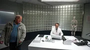 Axel Prahl (Thiele) und Jan-Josef Liefers (Boerne) am Set in der Pathologie.