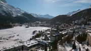 Seiner grandiosen Lage in den Engadiner Bergen am Ufer des St. Moritzer Sees verdankt St. Moritz seine Anziehungskraft