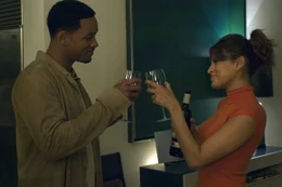 From left: Hitch (Will Smith) and Sara (Eva Mendes).