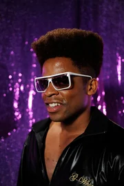 PSYCH &ndash; Szene mit Dule Hill als Gus Guster (Episode 'High Top Fade Out').