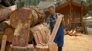Traditionelles Handwerk - Schindlmacher im Ultental.