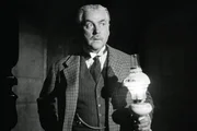 Doctor Watson (Nigel Bruce)