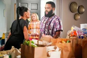 (v.li.): Tracee Ellis Ross (Rainbow ‚Bow‘ Johnson), Nicole Sullivan (Janine), Anthony Anderson (Andre ‚Dre‘ Johnson). (v.li.): Tracee Ellis Ross (Rainbow ‚Bow‘ Johnson), Nicole Sullivan (Janine), Anthony Anderson (Andre ‚Dre‘ Johnson).