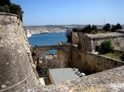 NDR Fernsehen MALTA - MEER AUS STEINEN. Blick von Valetta, der Hauptstadt Maltas, über die Bucht. NDR Fernsehen MALTA - MEER AUS STEINEN. Blick von Valetta, der Hauptstadt Maltas, über die Bucht.