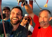 Steffen König fährt Heißluftballon. Steffen König fährt Heißluftballon.