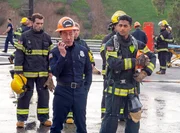 Howie 'Chimney' Han (Kenneth Choi, m.) und Ravi Panikkar (Anirudh Pisharody, r.)