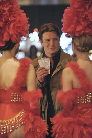 Castle (Nathan Fillion) am&uuml;siert sich im Casino ...