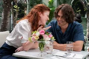 l-r: Clare Abshire (Rose Leslie), Henry DeTamble (Theo James)