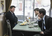 (v.l.n.r.)Booth (David Boreanaz); Brennan (Emily Deschanel); Sweets (John Francis Daley).
