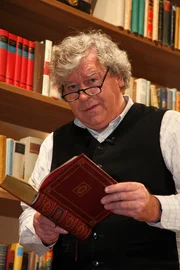 Tilman Spengler führt durch die Literaturgeschichte. Tilman Spengler führt durch die Literaturgeschichte.