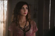 Kelly (Dana DeLorenzo) Kelly (Dana DeLorenzo)