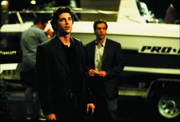 Zum Ersten, zum Zweiten und zum Dritten: LAPD Detective Mark Kincaid (Patrick Dempsey, l.) hat endg&uuml;ltig genug von dem m&ouml;rderischen Treiben des maskierten Wahnsinnigen. Deshalb schickt er die erfahrene Journalistin Gale Weathers pers&ouml;nlich an den Ort des Geschehens ...