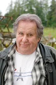 Axel Scholtz (Edmund Gruber).