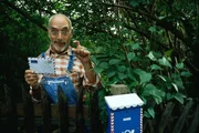 Onkel John aus Amerika hat Peter (Peter Lustig) einen Brief geschrieben. Darin k&uuml;ndigt er seinen Besuch an. Und er hat an Peter eine au&szlig;ergew&ouml;hnliche Bitte.