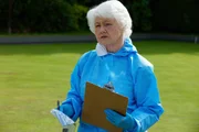Der umfangreiche Wissensschatz der Rechtsmedizinerin Fleur Perkins (Annette Badland) ist dieses Mal auf dem Bowling Green gefragt.