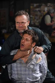 (l-r) John Hawkes as Rollins, James Roday as Shawn Spencer (Shawn Takes A Shot In The Dark)
