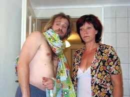 Johannes Krisch (Ren&eacute; Sandler), Elfi Eschke (Conny Herzog).