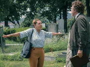 Frau Swoboda (Susi Stach), Heli Wondratschek (Nicholas Ofczarek)