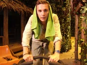 Wie lange kann man ohne Wasser durch die W&uuml;ste laufen, bis man verdurstet? 'PUR+'-Moderator Eric Mayer macht den Hitze-Selbstversuch.