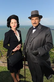 Shelia Webb (Jaime Winstone), Hercule Poirot (David Suchet).
