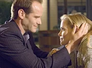 Zwischen Achim (Johannes Steck) und Katharina Bernhardt (Andrea L&uuml;dke) entflammt die alte Liebe neu.