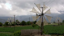 Von den einst 10.000 Windm&uuml;hlen auf der Lasithi-Hochebene sind heute nur noch wenige erhalten.