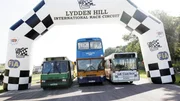 Busse auf der Internationale Rennstrecke Lydden Hill.