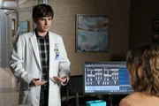 Dr. Shaun Murphy (Freddie Highmore)