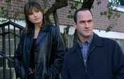 Mariska Hargitay als Det. Olivia Benson, Christopher Meloni als Det. Elliot Stabler