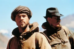 v.li.: Heinrich Harrer (Brad Pitt), Peter Aufschnaiter (David Thewlis)
