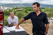 L-R: Danny Williams (Scott Caan), Steve McGarrett (Alex O'Loughlin)