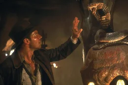Der Arch&auml;ologe Indiana Jones (Harrison Ford) bew&auml;ltigt mit gekonntem Witz die atemberaubendsten Abenteuer ...