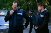 LAW & ORDER: SPECIAL VICTIMS UNIT -- "Burned" Episode 8011 -- Pictured:(l-r) Christopher Meloni as Det. Elliot Stabler, Mariska Hargitay as Det. Olivia Benson.