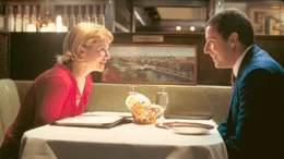 Bei einem Dinner-Date lernt Barry Egan (Adam Sandler) Lena Leonard (Emily Watson) besser kennen und verliebt sich allm&auml;hlich in sie.