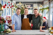 (v.li.): Jamie Oliver, Taron Egerton, Jimmy Doherty.