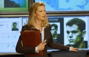 Agentin Pamela Landy (Joan Allen) und ihr Team schrecken auf der Suche nach Bourne vor nichts zur&uuml;ck ...