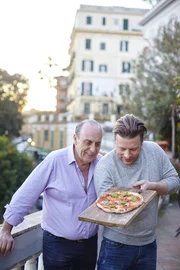 Gennaro Contaldo (l.); Jamie Oliver (r.)