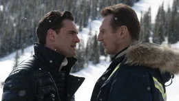 Viking (Tom Bateman, l.); Nels Coxman (Liam Neeson, r.)