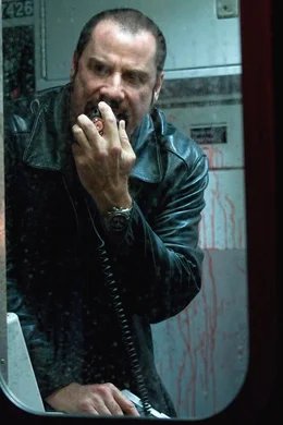 Gangsterboss Ryder (John Travolta) ist nicht bereit, mit dem Polizeipsychologen zu verhandeln. Einzig der einfache Fahrdienstleiter Walter Garber darf die Verbindung mit ihm aufrechterhalten: Doch dann verlangt er, dass Garber selbst zum Tatort kommt und die Geld&uuml;bernahme vollzieht. Ein fataler Fehler ...