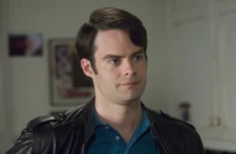 Nachdem er auch noch einen Nervenzusammenbruch durchleiden muss, entscheidet sich der Sitzengelassene auf den Rat seines Bruders (Bill Hader) zu einem Spontanurlaub auf Hawaii ...