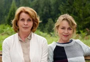 Almuth (Senta Berger) und Rita (Cornelia Froboess, re.) sind ein ungleiches Paar. Almuth (Senta Berger) und Rita (Cornelia Froboess, re.) sind ein ungleiches Paar.